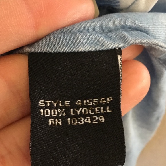 Intro. ❤️ Checkered Chambray hi-lo Shirt - Picture 7 of 8